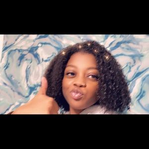 Meet your Posher, Yasmine